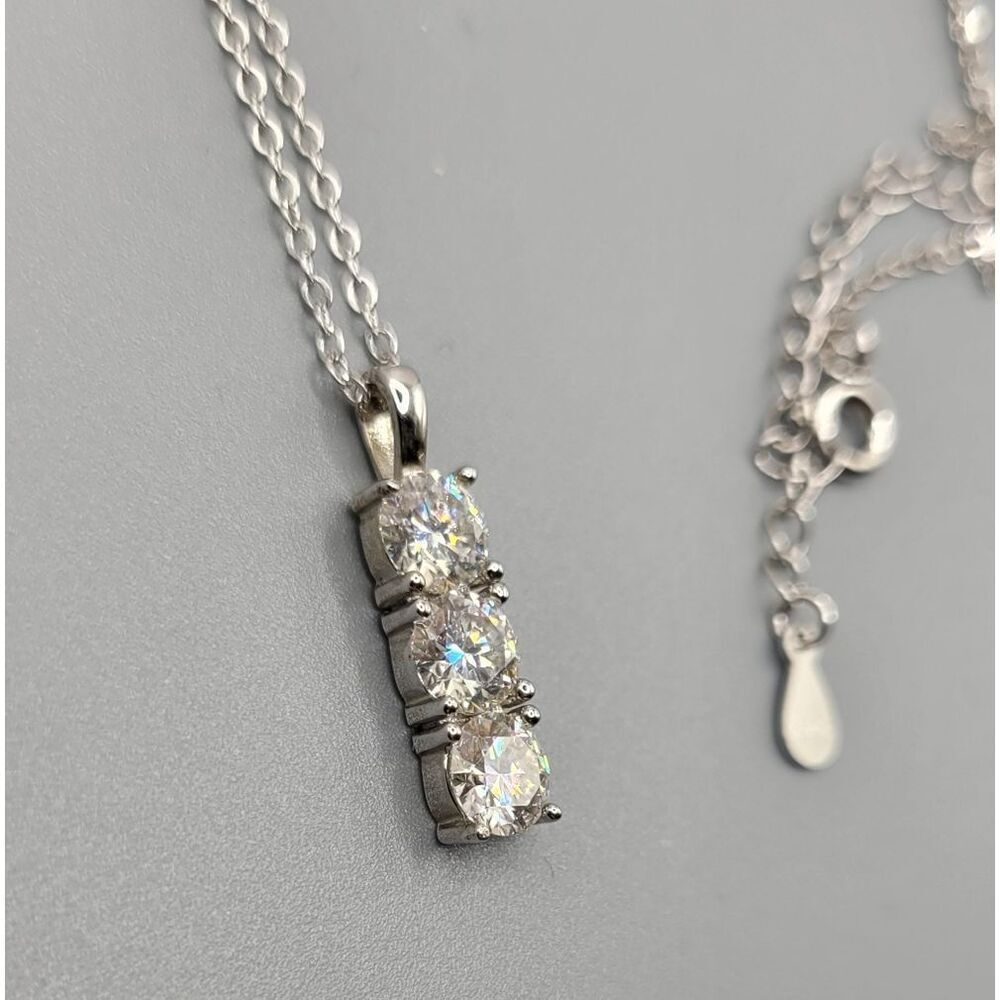 GRA Certificate 1.5 CT Moissanite Trilogy 3 Stone Drop Necklace